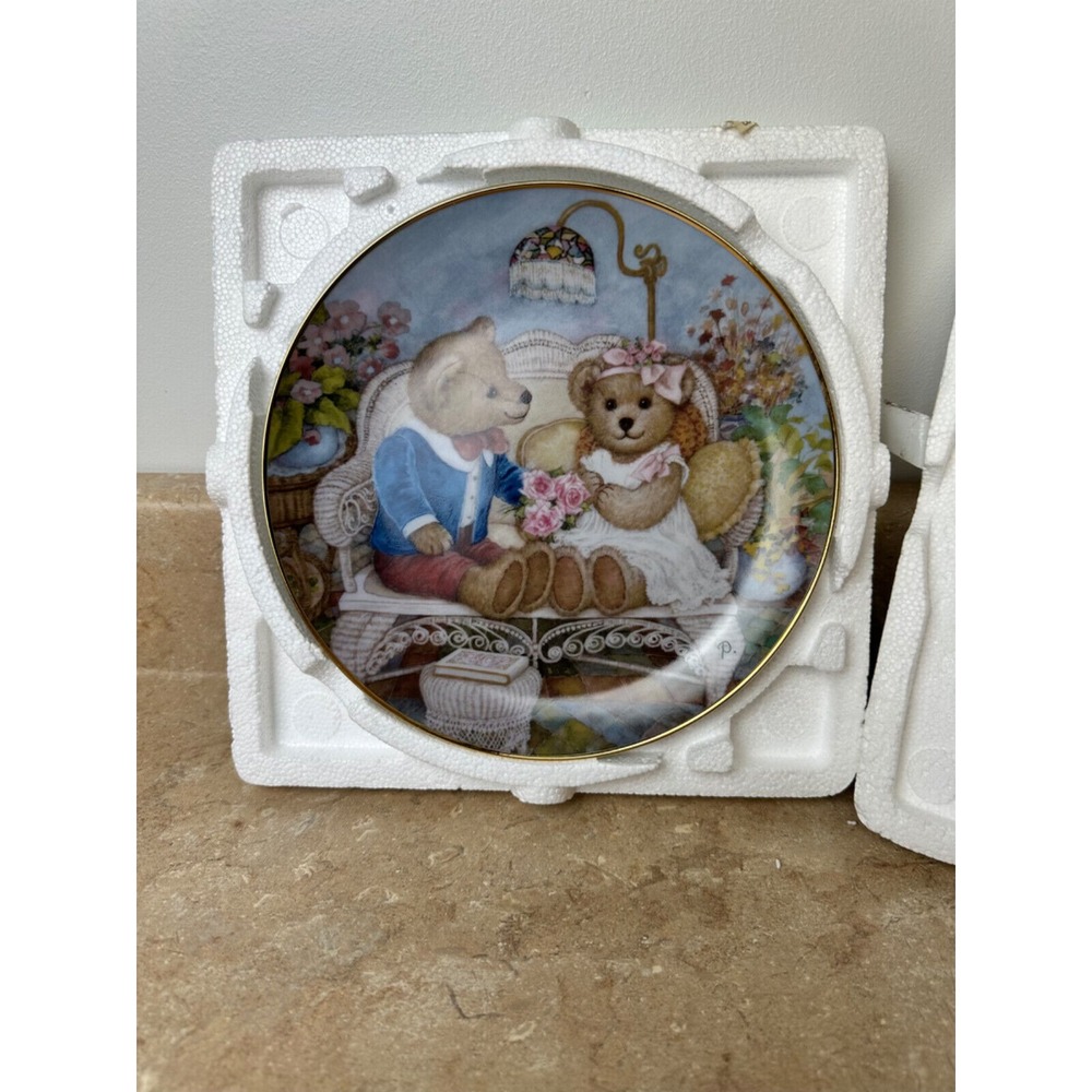 8" Decorative Plate Franklin Mint "First Anniversary"‎ by Patricia Brooks